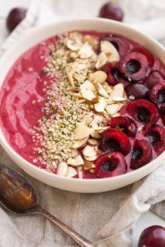 17 Cherry Smoothie Bowl - 25 Smoothie Bowls To Blow Up Your Taste Buds