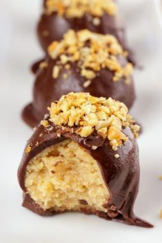 5 Ingredient Keto Fat Bombs - 25 Fat Bombs To Jazz Up Breakfast and Snack