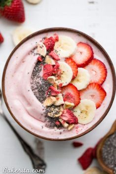 9 Strawberry Banana Smoothie Bowl - 25 Smoothie Bowls To Blow Up Your Taste Buds
