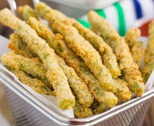 Baked Parmesan Green Bean Fries