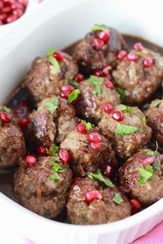 Beef Meatballs with Pomegranate Sauce - Here Are What To Make with Pomegranate!