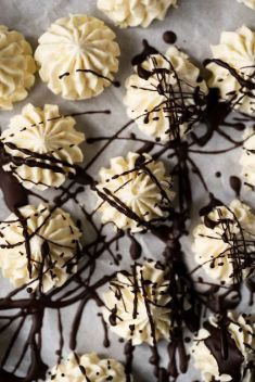 Buttercream Keto Fat Bombs - 25 Fat Bombs To Jazz Up Breakfast and Snack