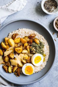 Cheesy Savory Oatmeal with Crispy Potatoes Pesto - 25 Stunning Breakfast Bowls Loaded with Greens
