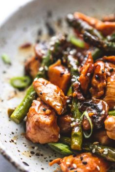 Chicken and Asparagus Stir Fry - 30 Stunning Ways To Make Chicken Stir Fry