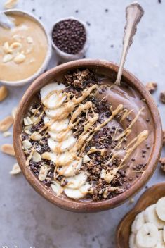 Chocolate Peanut Butter Banana Smoothie Bowl - 25 Smoothie Bowls To Blow Up Your Taste Buds