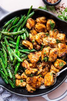 Crispy Chicken Stir Fry with Blistered Green Beans - 30 Stunning Ways To Make Chicken Stir Fry