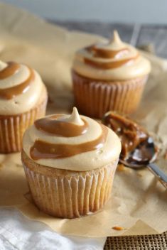 Dulce de Leche Cupcakes - 30 Stunning Mexican Desserts and Snacks