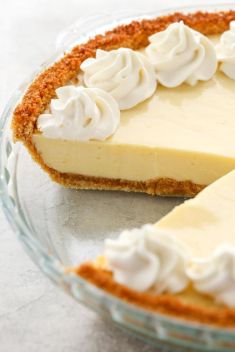 Easy Lemon Cream Pie - 30 "Beyond-Delicious" Cream Pies You Should Try
