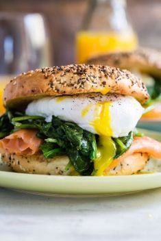 Eggs Florentine Bagel With Smoked Salmon - 25 Amazing Salmon Breakfast Recipes