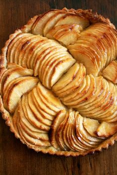 French Apple Tart Cinnamon Snails - 30 “Crave-Worthy” Tarts