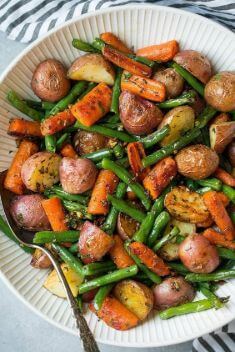 Garlic Herb Roasted Potatoes Carrots and Green Beans - 30 Best Healthy Garlic Vegetable Dishes