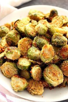 Garlic Parmesan Roasted Brussels Sprouts - 30 Best Healthy Garlic Vegetable Dishes