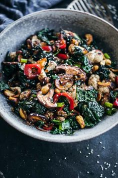 Kale Mushroom Cashew Stir Fry - 25 Appetizing Recipes For Mushroom Stir Fry