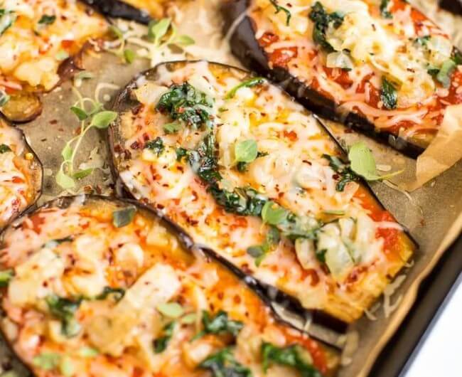 Low-carb Eggplant Pizza