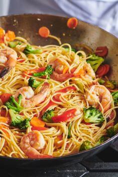 Shrimp Lo Mein - 25 Savory Recipes For Shrimp Stir Fry