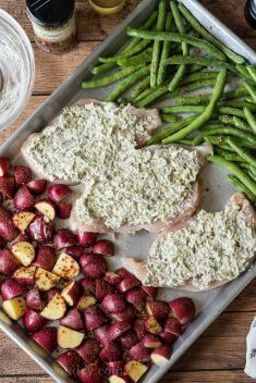 Spinach Herb Baked Chicken - 30 Incredibly Good Sheet Pan Chicken Dinner