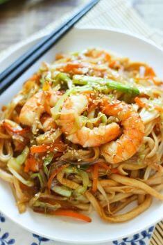 Stir Fried Udon with Shrimp - 25 Savory Recipes For Shrimp Stir Fry