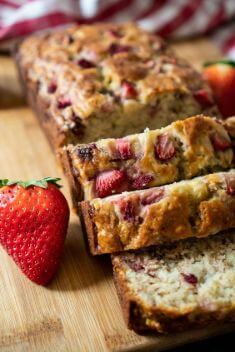 Strawberry Banana Bread - 25 Easy And Healthy Strawberry Banana Recipes