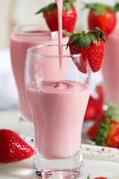 Strawberry Banana Smoothie Recipe 15 1 - 25 Easy And Healthy Strawberry Banana Recipes