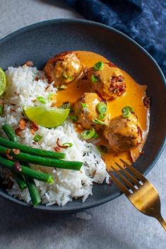 Thai Chicken Meatballs with Peanut Sauce - 30 Stunning Dishes Made with Chicken Meatballs
