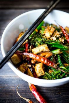 Tofu Stir Fry with Broccolini and Mushrooms - 25 Appetizing Recipes For Mushroom Stir Fry