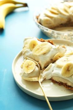 Vegan Banana Cream Pie - 30 "Beyond-Delicious" Cream Pies You Should Try