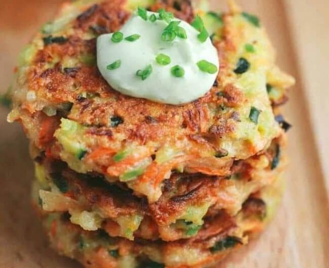 Crispy Vegetable Fritters with Avocado Yogurt Sauce