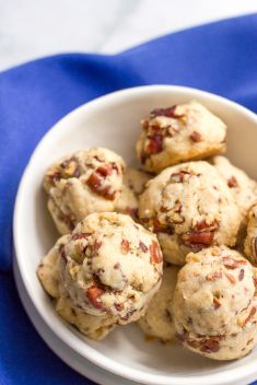4 Ingredient Pecan Balls - Here Are 30 Best Things To Make with Pecans