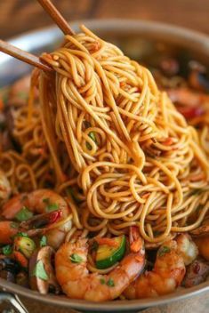 Asian Garlic Noodles - 25 Chinese Noodle Dishes That Will Drive You Crazy