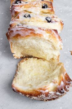 Blueberry Lemon Pull Apart Bread - 30 Fabulous Recipes For Bread That Will Make Your Day