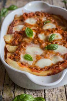 Crepe Cannelloni with Meat Sauce - 30 Delicious Crepes That Will Make Your Day