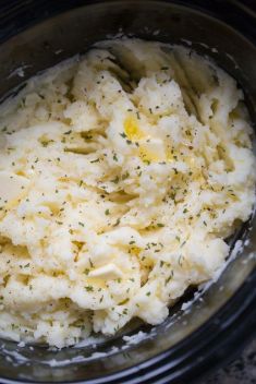 Crockpot Mashed Potatoes - 30 Fabulous Dinners With Slow Cooker Potatoes