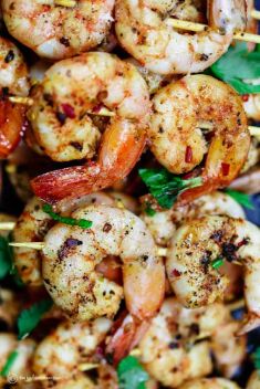 Easy Mediterranean Garlic Shrimp Skewers - 30 Ridiculously Good Recipes For Shrimp Skewers