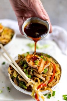 Ginger Soy Stir Fry Chinese Noodles - 25 Chinese Noodle Dishes That Will Drive You Crazy