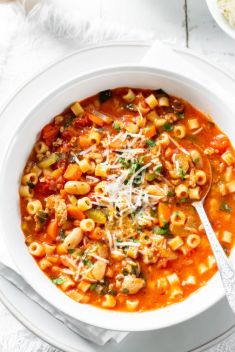 Pasta e Fagioli Soup - 30 Super Delicious Sausage Soups For A Crowd