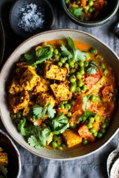 Pea and Tomato Curry with Spiced Tofu and Flatbreads - 30 Stunning Recipes For Vegan Curry