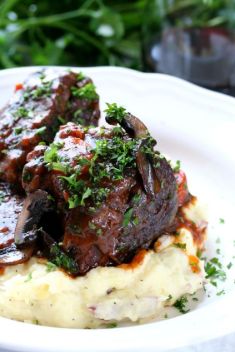 Red Wine Braised Short Ribs - 30 Best Recipes For Braised Beef For Dinner