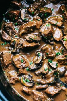 Slow Cooker Beef Tips - 30 Best Dinners With Crock Pot Beef