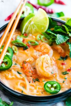 Thai Coconut Curry Shrimp Noodle Soup - 30 Best Curry Soups To Blow Up Your Taste