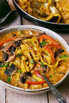 Thai Coconut Curry Soup - 30 Best Curry Soups To Blow Up Your Taste