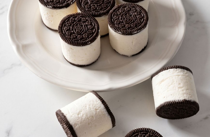 Easy No-Churn Oreo Ice Cream