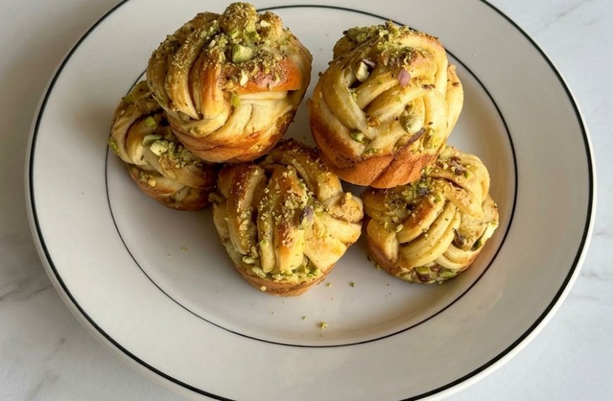 Pistachio Cinnamon Rolls With A Twist